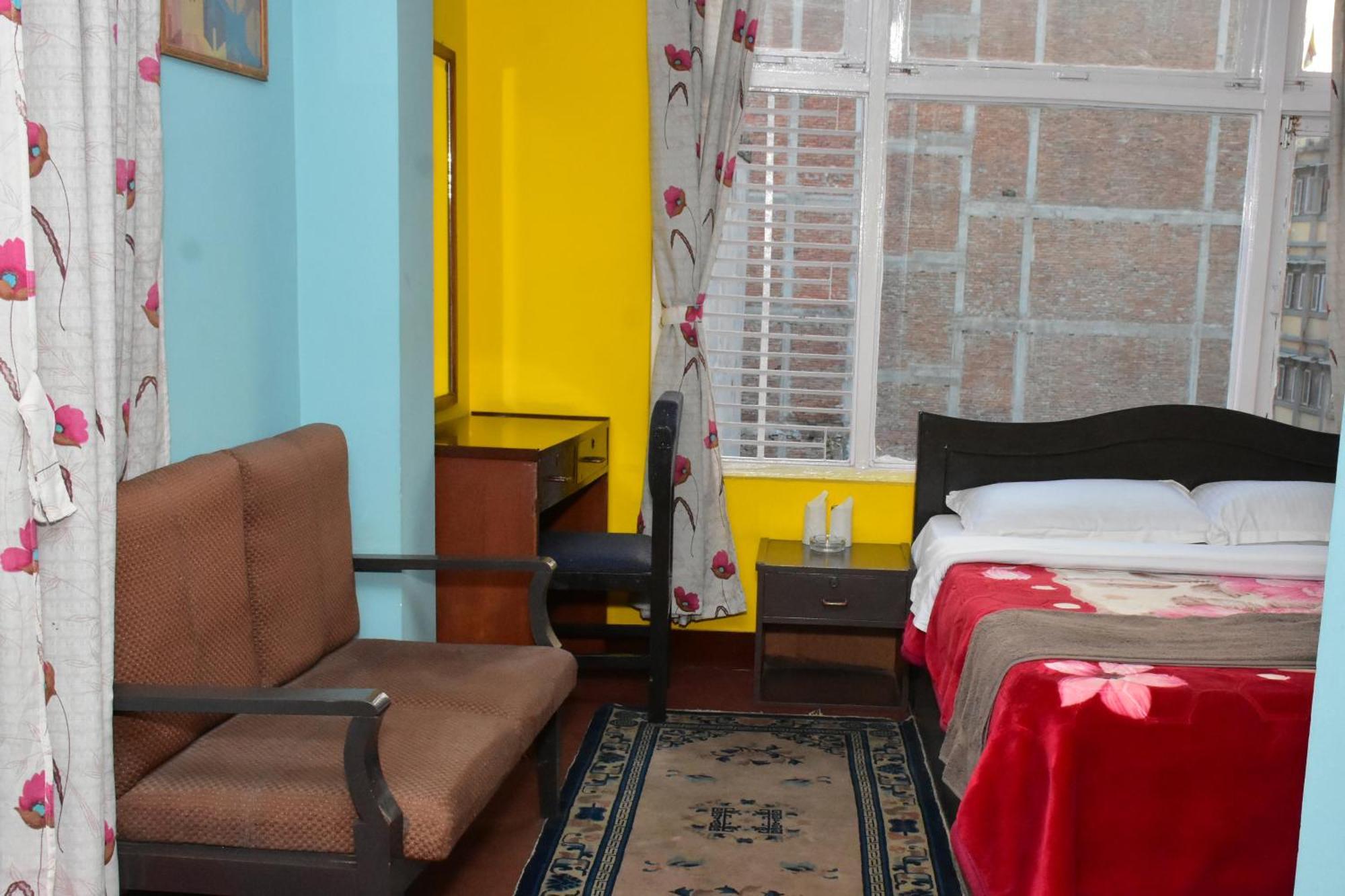 Hotel Discovery Inn Kathmandu Exteriör bild