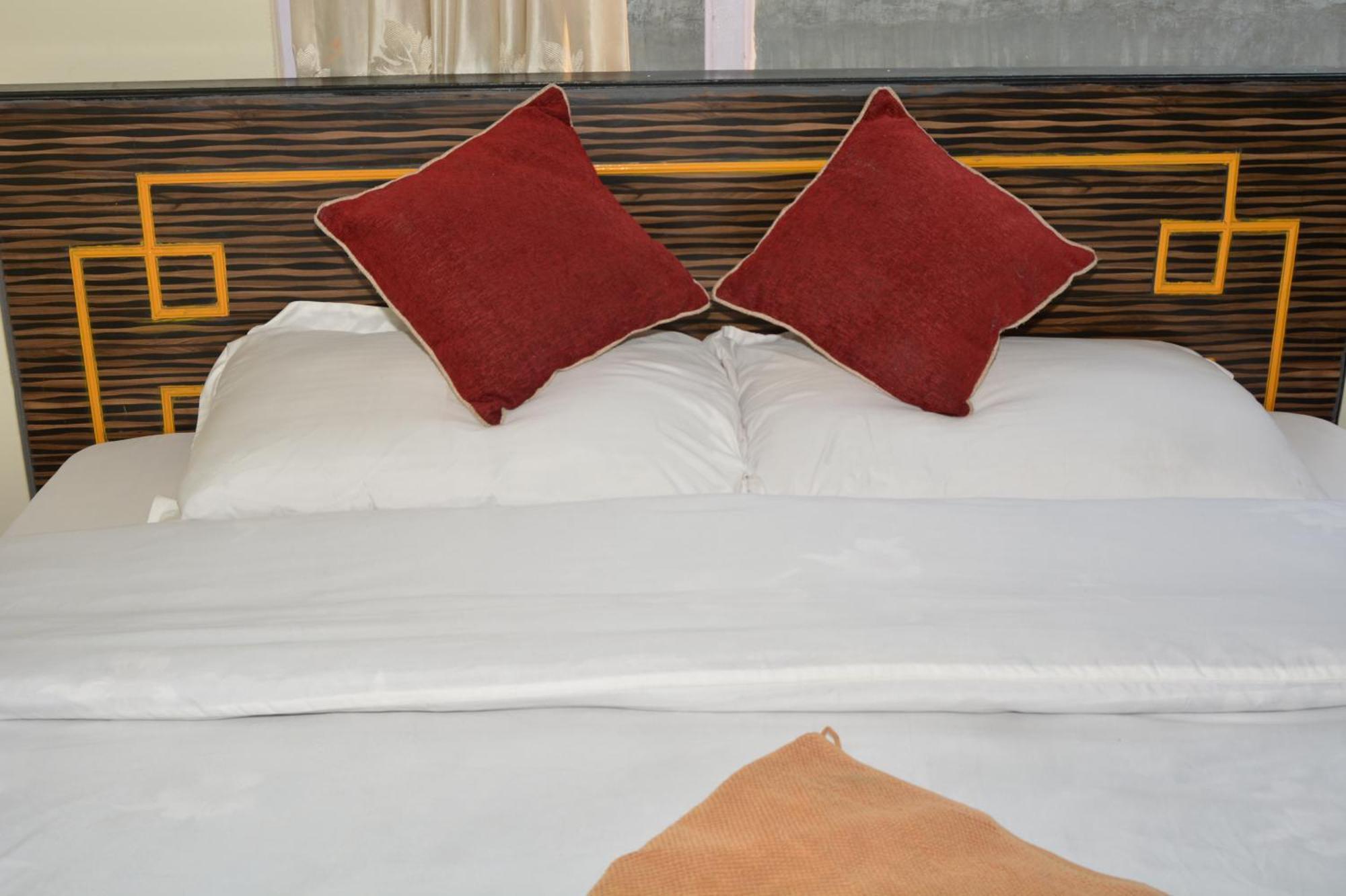 Hotel Discovery Inn Kathmandu Exteriör bild