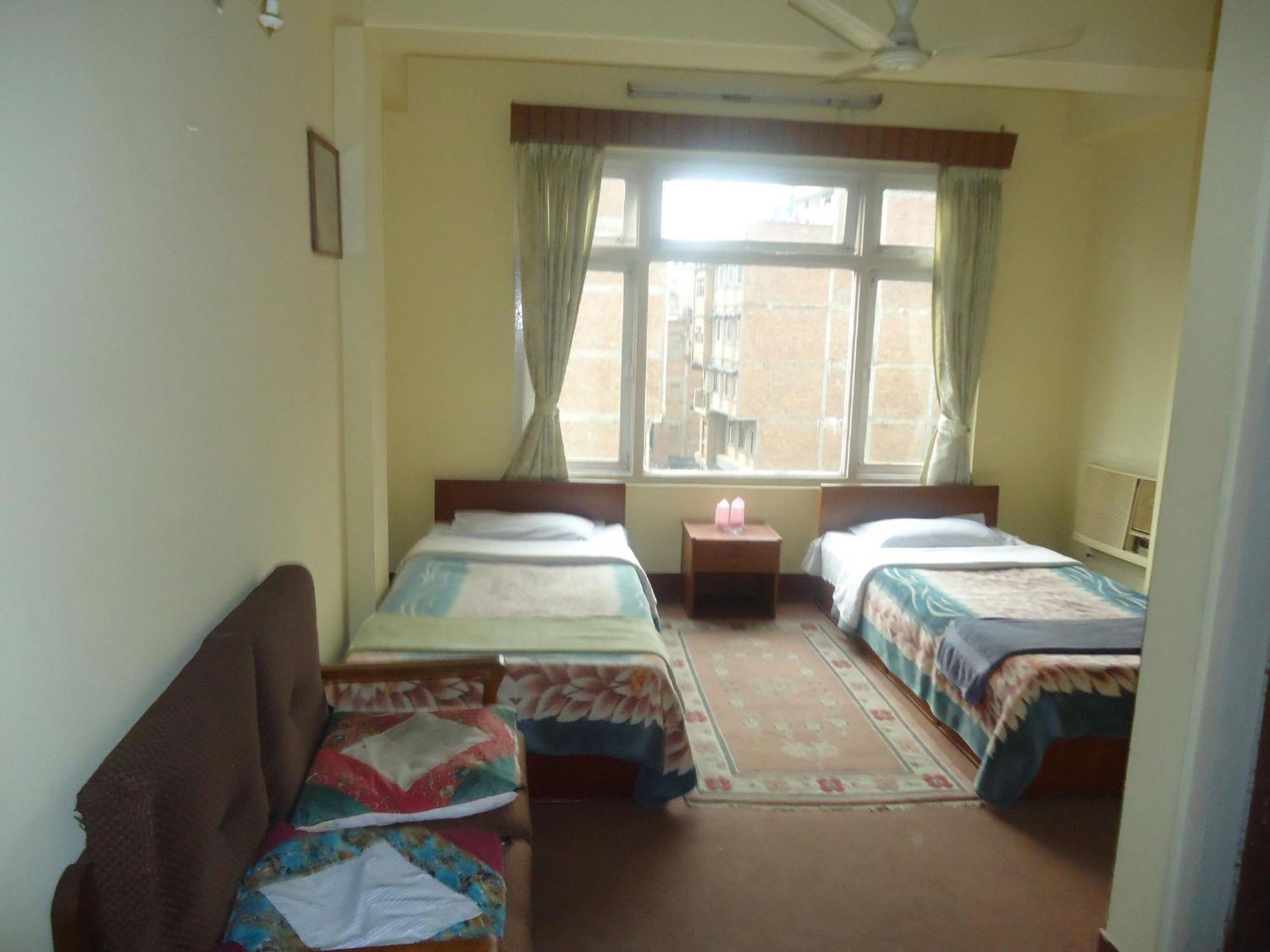 Hotel Discovery Inn Kathmandu Rum bild