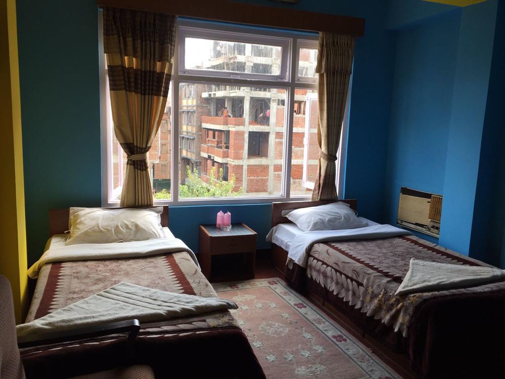 Hotel Discovery Inn Kathmandu Exteriör bild