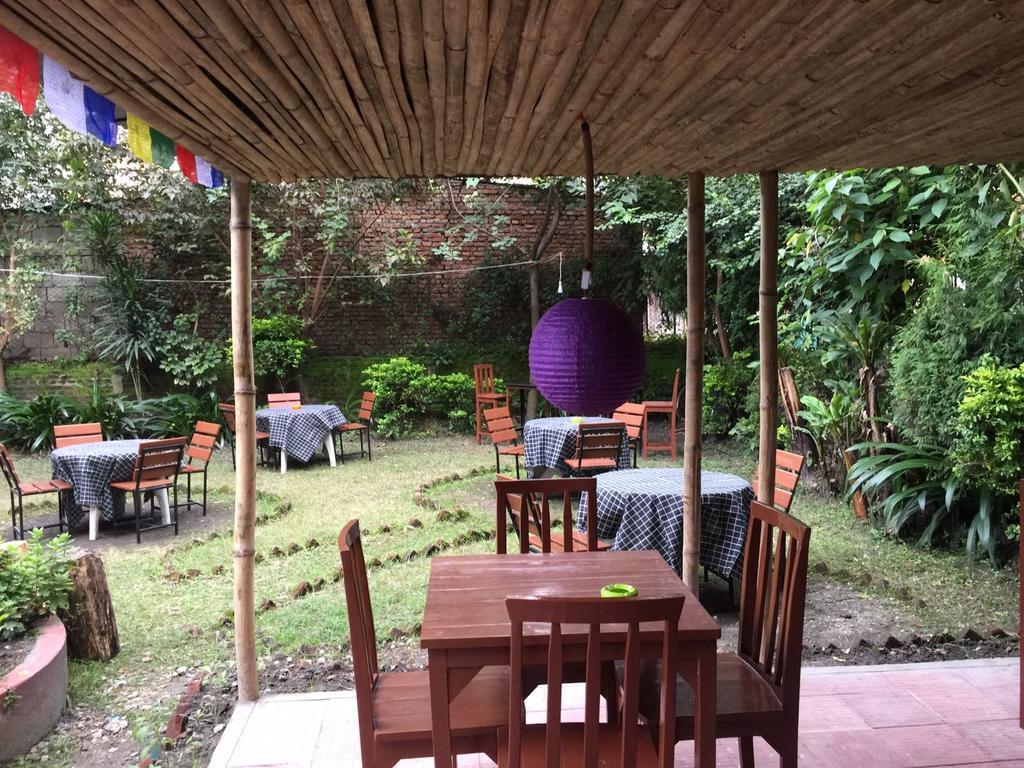 Hotel Discovery Inn Kathmandu Exteriör bild